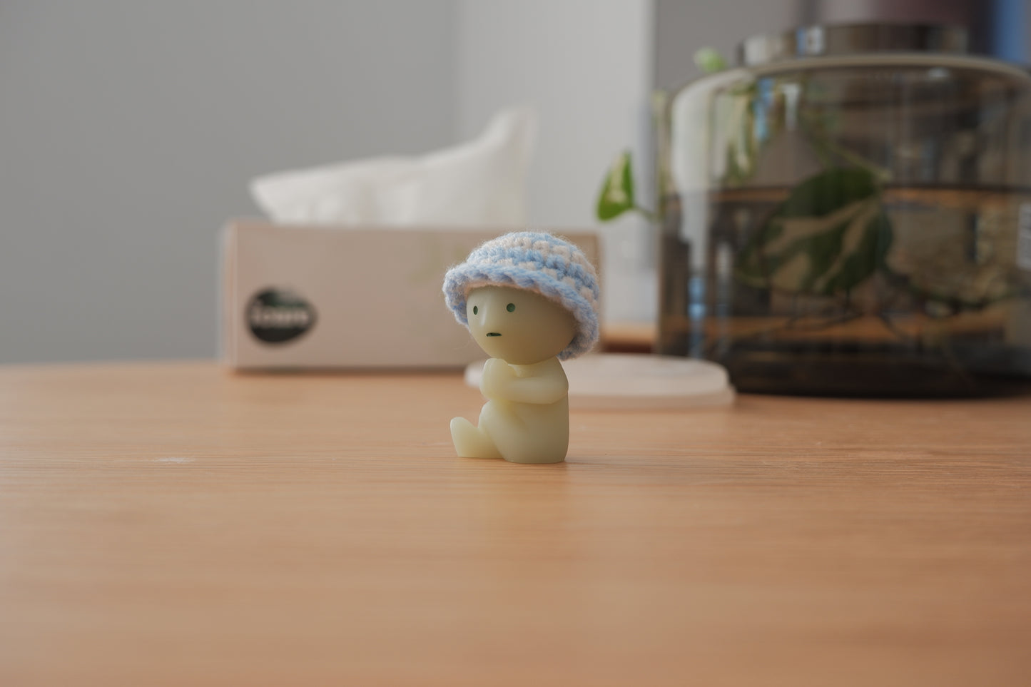 smiski stripe-y bucket hat