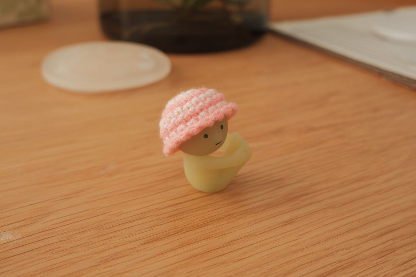 smiski stripe-y bucket hat